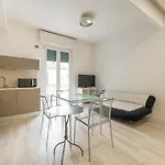 Roberto Flat - 10 Minuti Da Fiera Di Verona 아파트