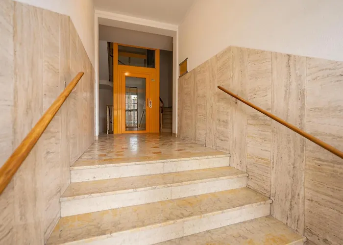 Roberto Flat - 10 Minuti Da Fiera Di Verona